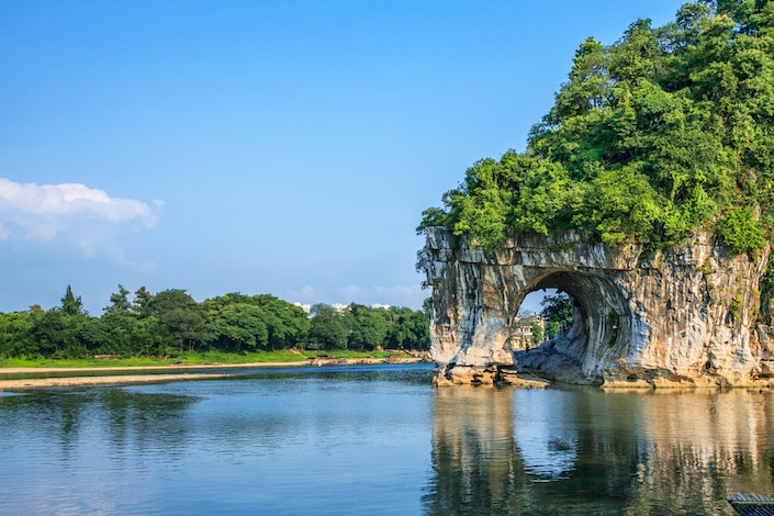 Guide to Guilin’s Elephant Trunk Hill