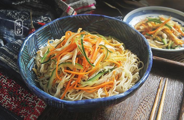 bowl of chinese noodles eaten on the chinese summer solstice